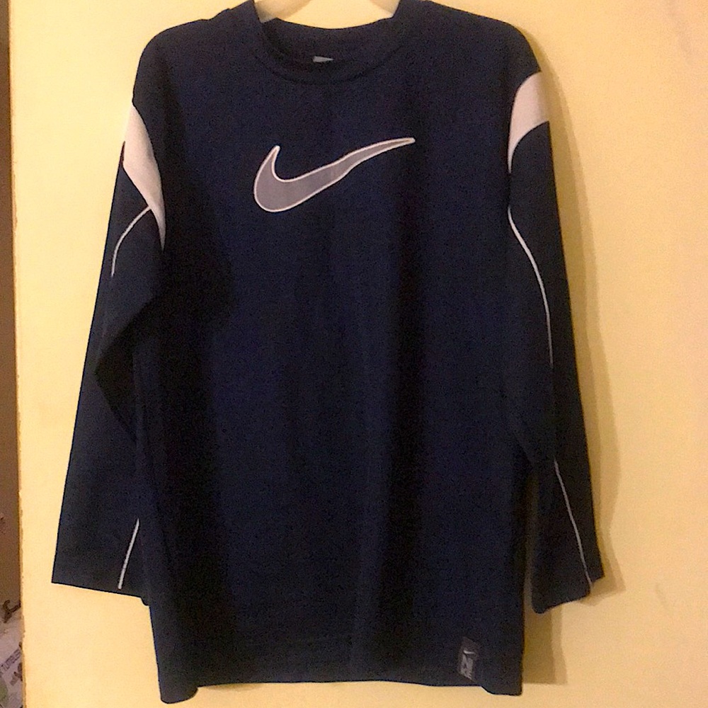 Nike navy  large 14/16 long sleeve shirt